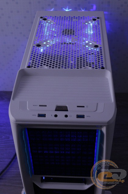 Thermaltake Chaser A41 Snow edition