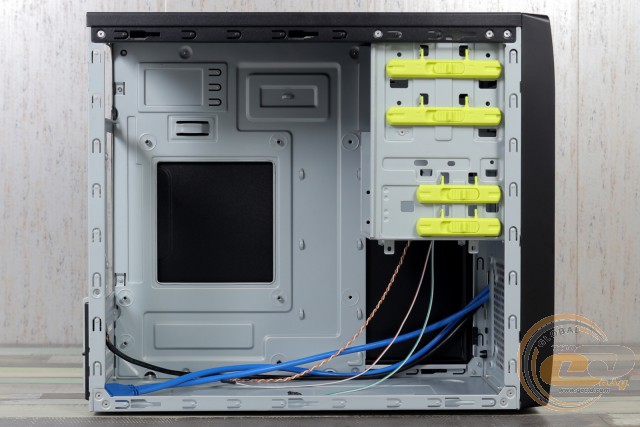 CHIEFTEC Mesh CT-03B-OP