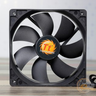 Thermaltake View 27