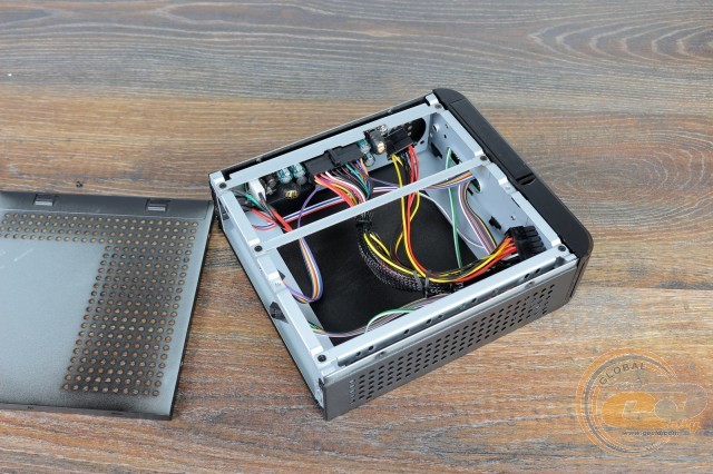 Vinga CS404B