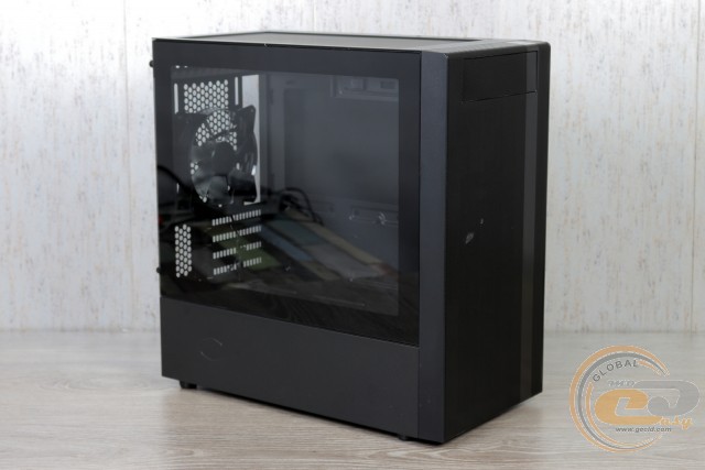 Cooler Master MasterBox NR400