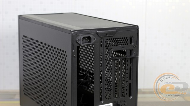 Cooler Master MasterBox NR200P