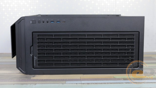 Seasonic SYNCRO Q704