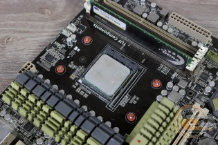 GIGABYTE AORUS ATC700