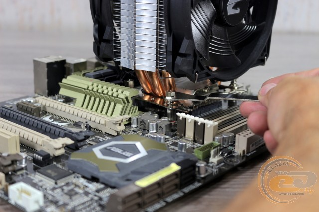 GIGABYTE AORUS ATC700