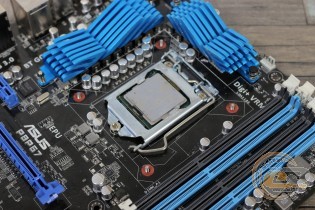 GIGABYTE AORUS ATC700