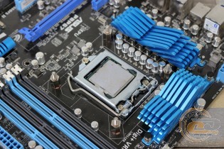 GIGABYTE AORUS ATC700