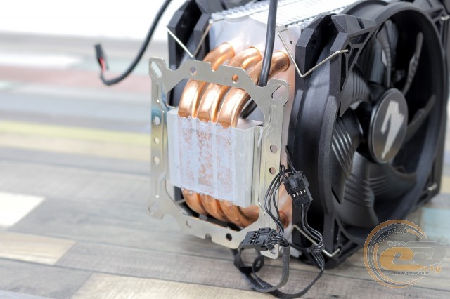 GIGABYTE AORUS ATC700