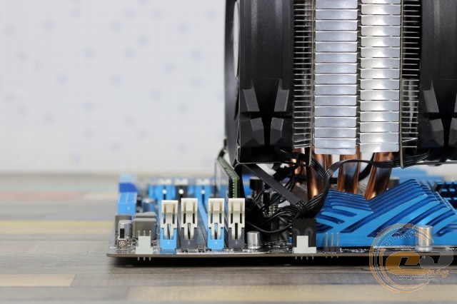 GIGABYTE AORUS ATC700