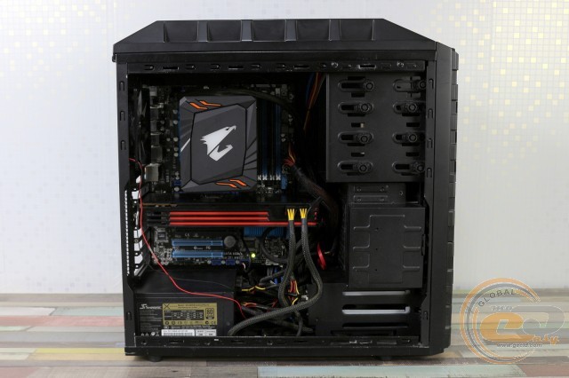 GIGABYTE AORUS ATC700