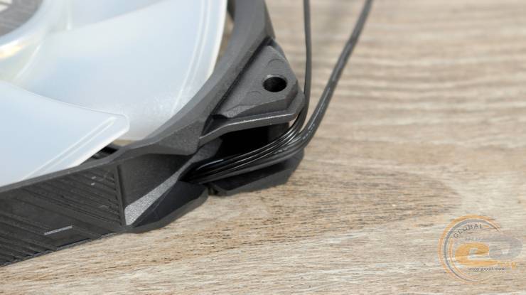 ASUS TUF Gaming LC 240 ARGB
