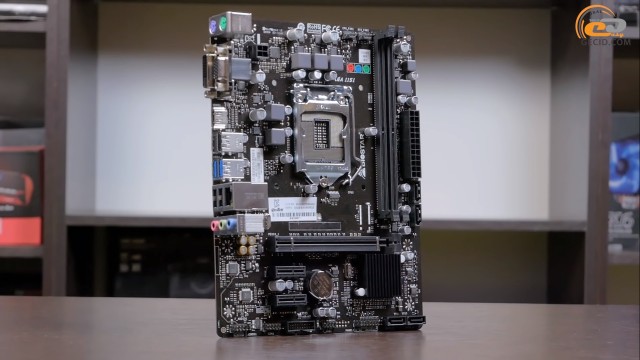 Core i3-8100 RTX 2060 SUPER