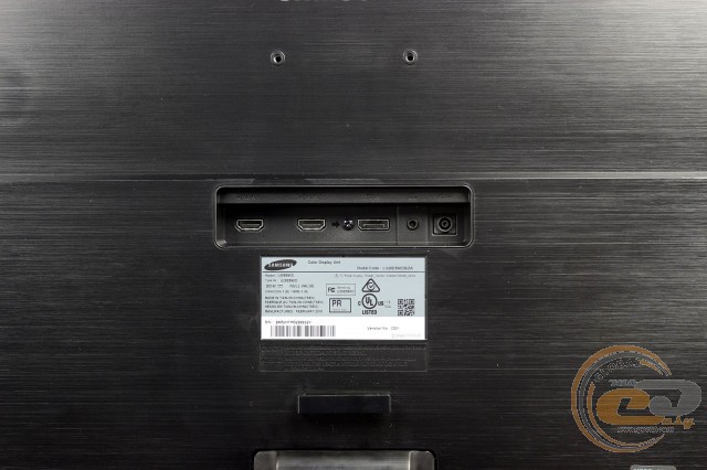 Samsung U28E590D