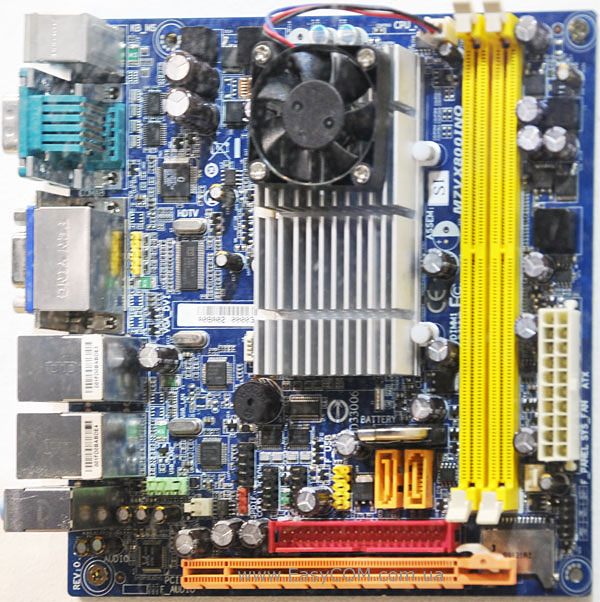 GIGABYTE M7VX800INQ
