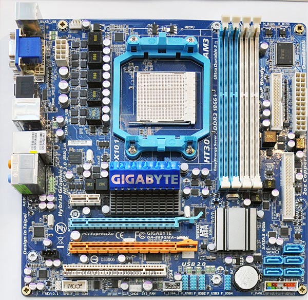GIGABYTE GA-880GMA-UD2H