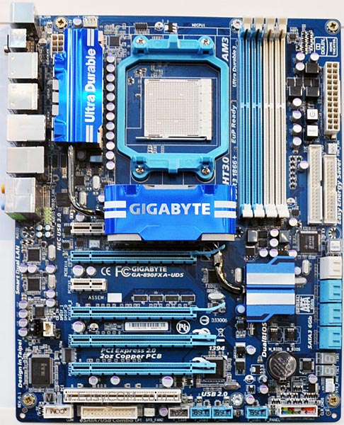 GIGABYTE GA-890FXA-UD5