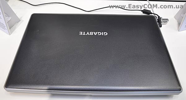 GIGABYTE i1520M