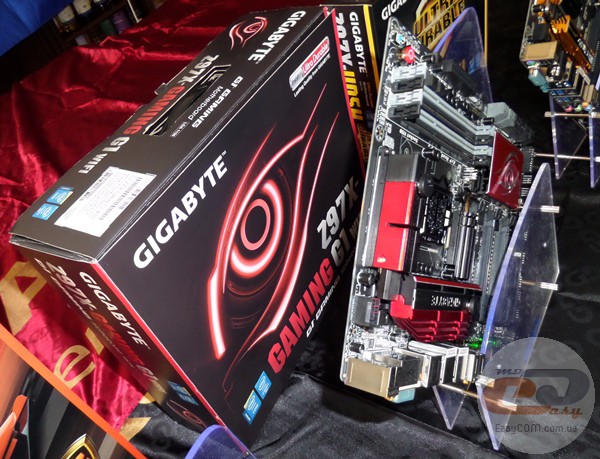 GIGABYTE 9