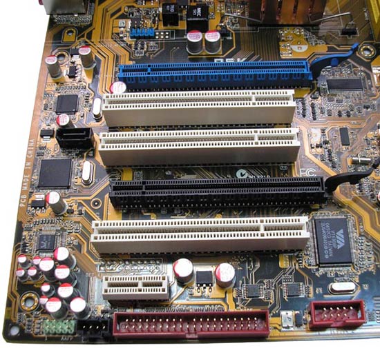 слоти PCI материнської плати ASUS P5K