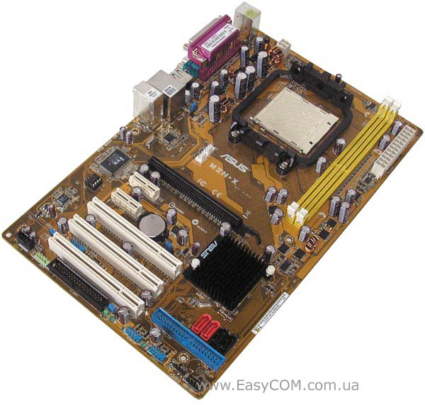 зовнішній вигляд материнської плати ASUS M2N-X