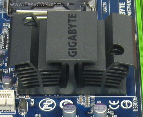 GIGABYTE GA-EP45T-UD3LR