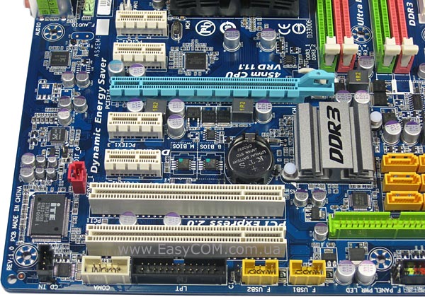 GIGABYTE GA-EP45T-UD3LR