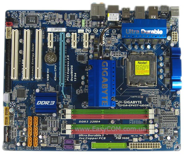 GIGABYTE GA-EP45T-UD3R