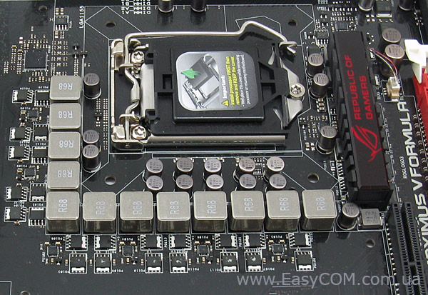 ASUS_Maximus_V_Formula_ThunderFX_buttons