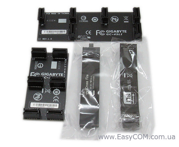 GIGABYTE GA-X79-UP4 packaging arrangement 