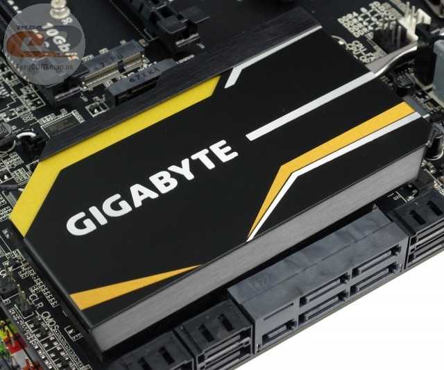 GIGABYTE GA-X99-UD4