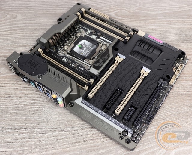 ASUS SABERTOOTH X99