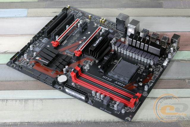 GIGABYTE GA-990X-Gaming SLI