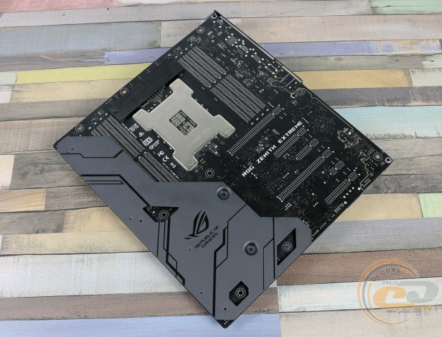 ROG ZENITH EXTREME