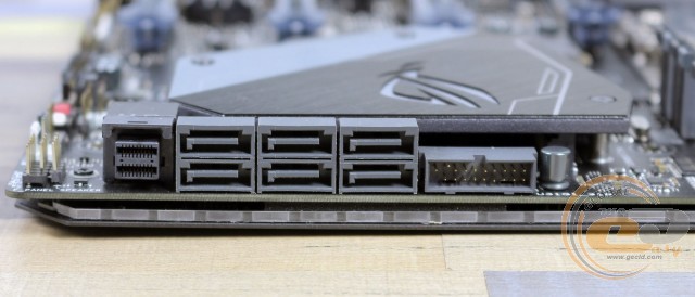 ROG ZENITH EXTREME