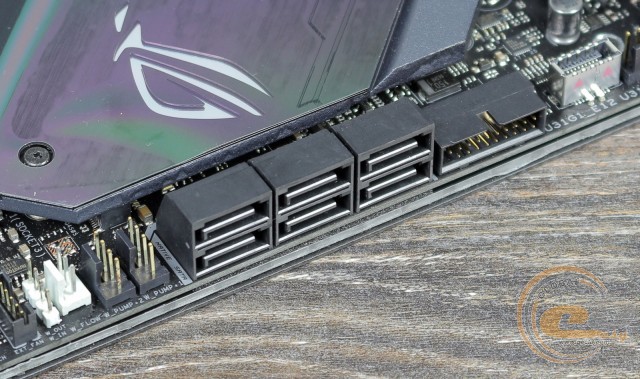 ASUS ROG MAXIMUS XI EXTREME