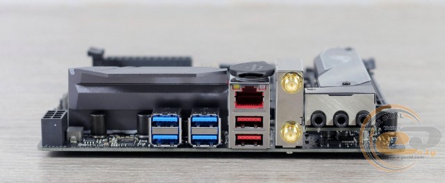 ASUS ROG STRIX B350-I GAMING