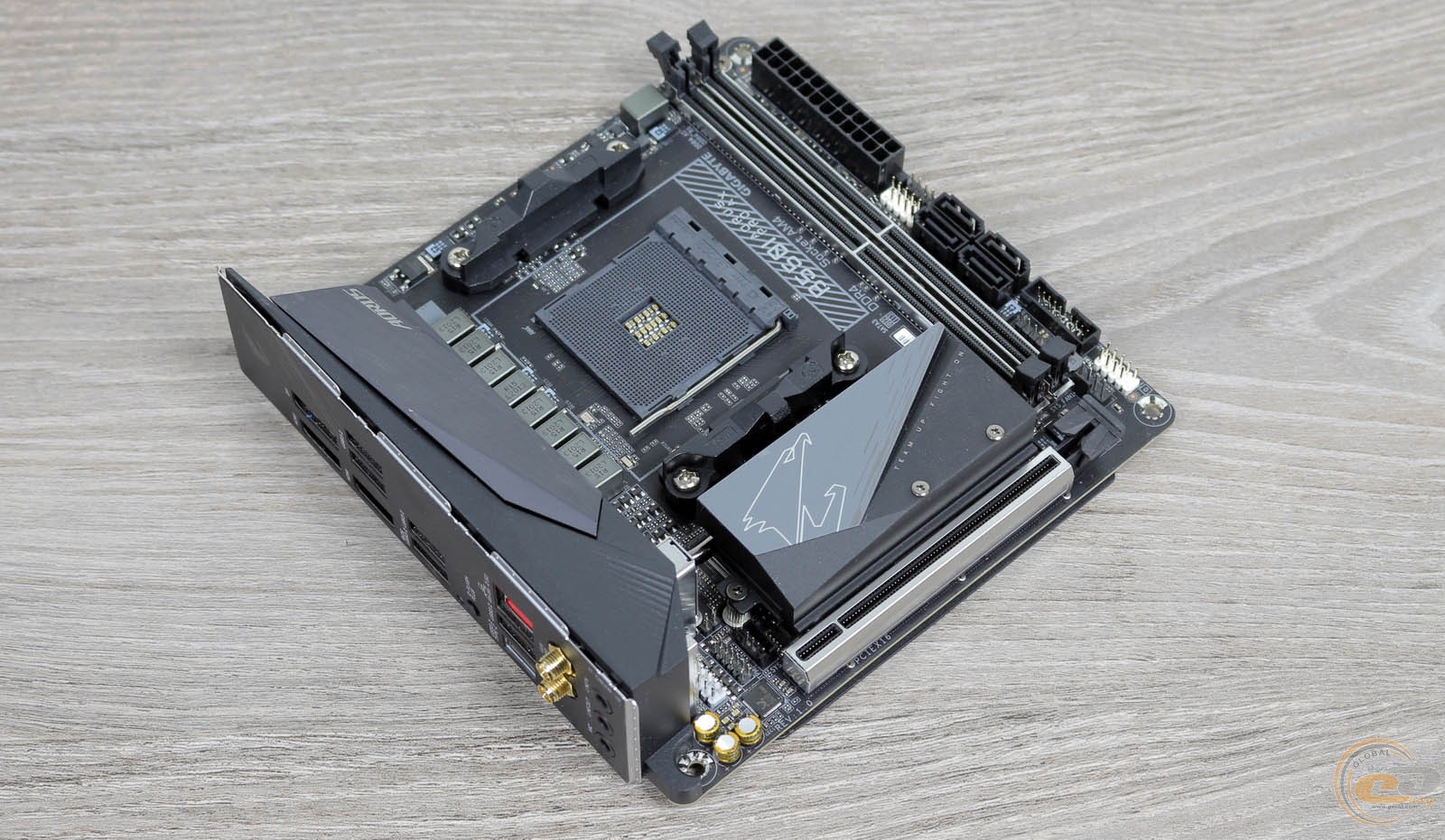 Огляд материнської плати Gigabyte B550i Aorus Pro Ax для цінителів Mini Itx Сторінка 2 1459