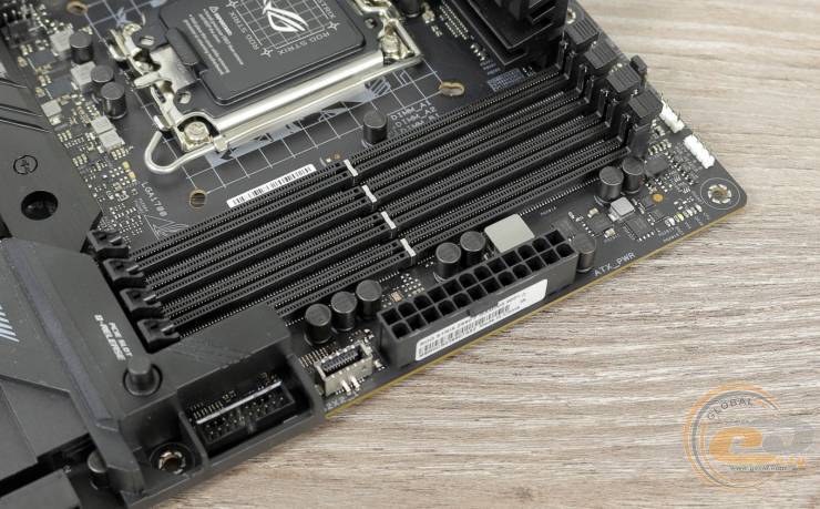 ASUS ROG STRIX Z690-F GAMING WIFI
