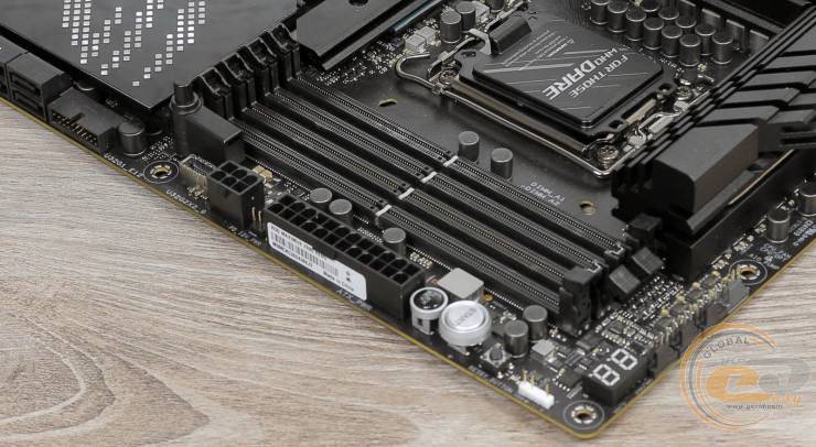 ASUS ROG MAXIMUS Z690 HERO