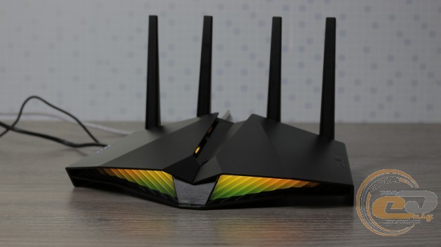 ASUS RT-AX82U