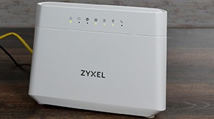 Огляд бездротового маршрутизатора Zyxel EX3301-T0: для любителів бонусів