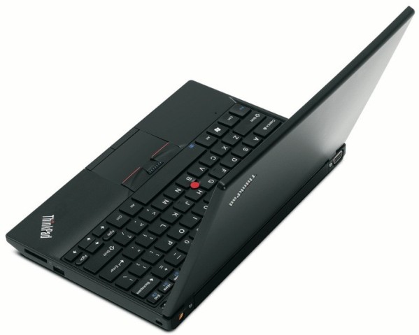 01_lenovo_ThinkPad_x120e.jpg 