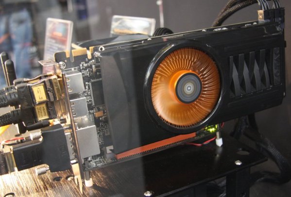 ZOTAC GeForce GTX 560 Ti Multiview