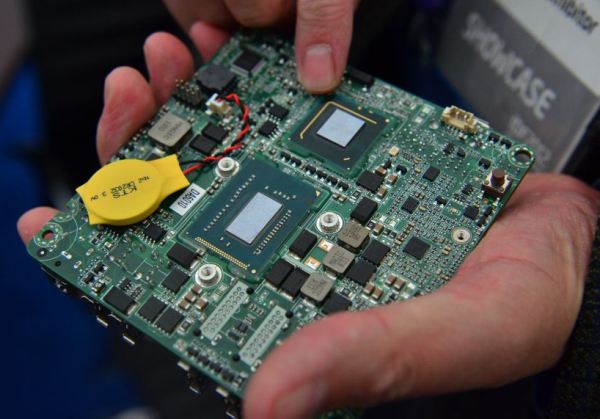 Intel NUC 