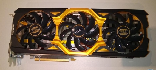 SAPPHIRE Radeon R9 290X Toxic Edition