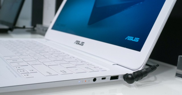 SUS ZENBOOK UX305