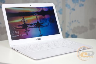 ASUS ZENBOOK UX305CA