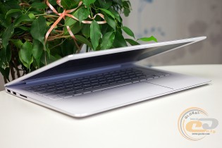 ASUS ZENBOOK UX305CA