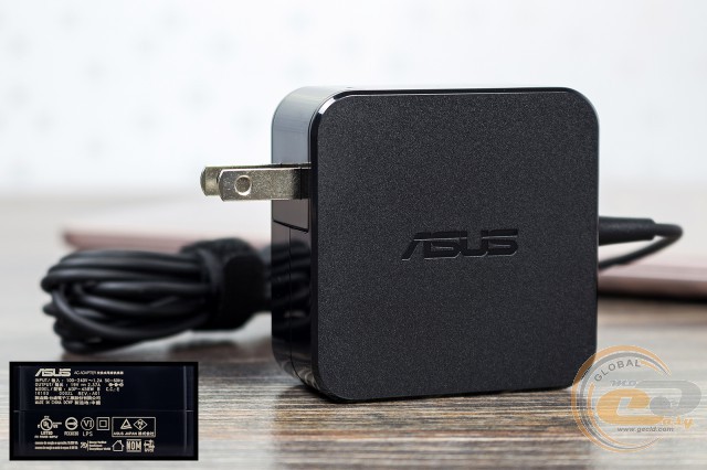 ASUS ZenBook UX330UA