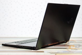 ASUS ROG Zephyrus